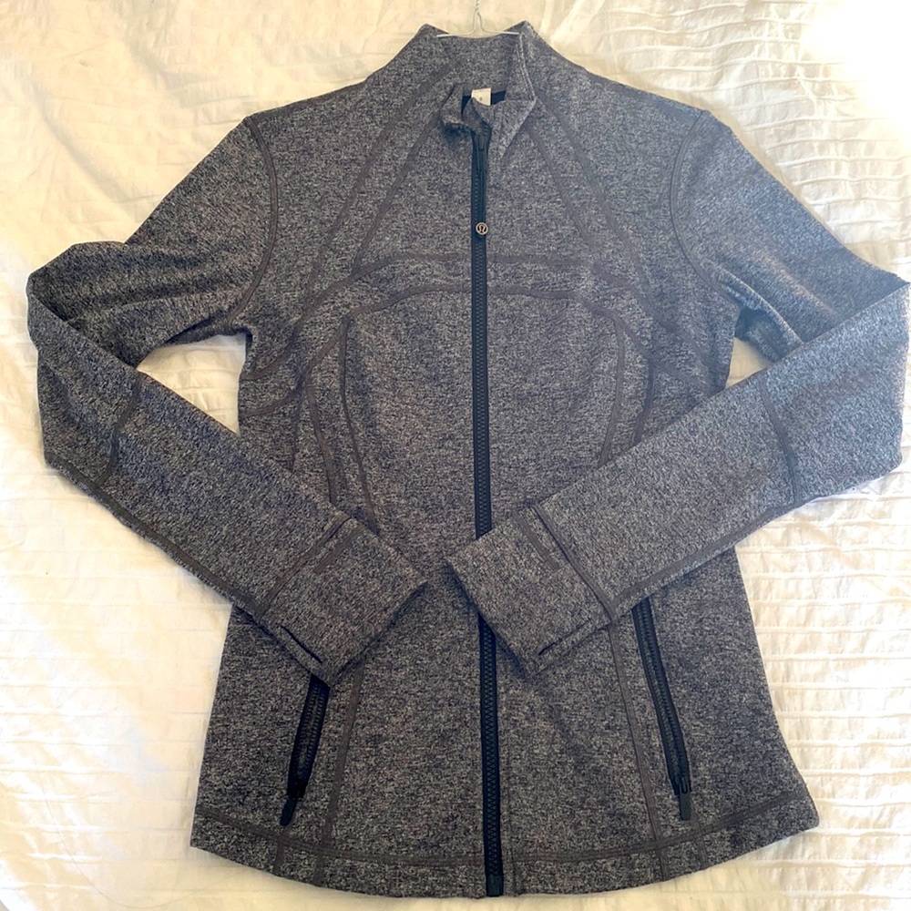 Lululemon heathered grey Define jacket - perfect like new condition